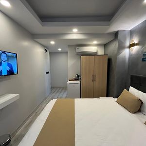 White Palace Halic